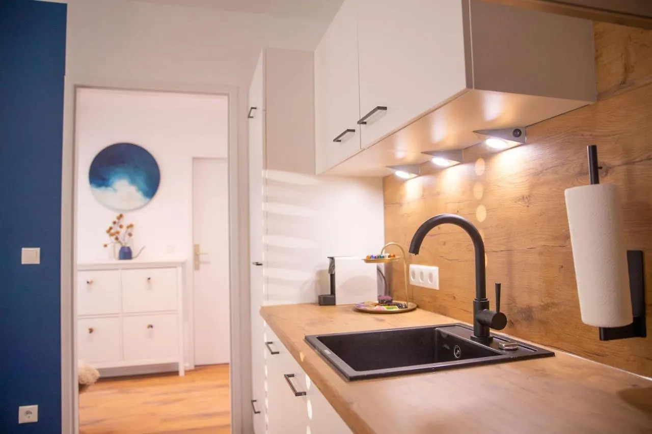 Room 4 Art Apartments Nr.3 In Vienna Center